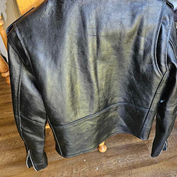 Genuine Black Leather Bomber style Jacket NWOT - Picture 4 of 14